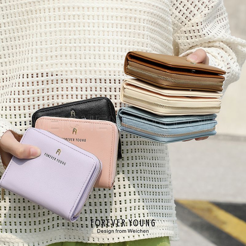 The new forever young purse 8409-001Y