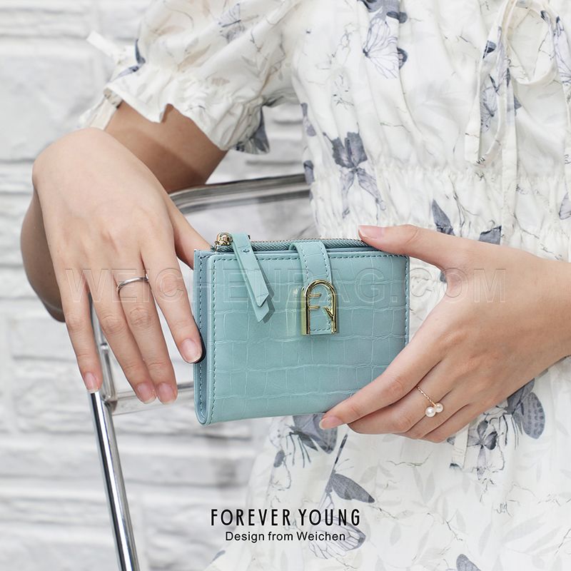 Ladies Short Purse 8420-002Y