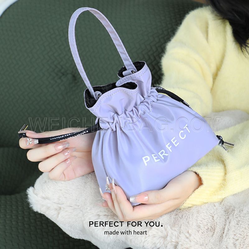 The new perfect for you shoulder bag 6481-002