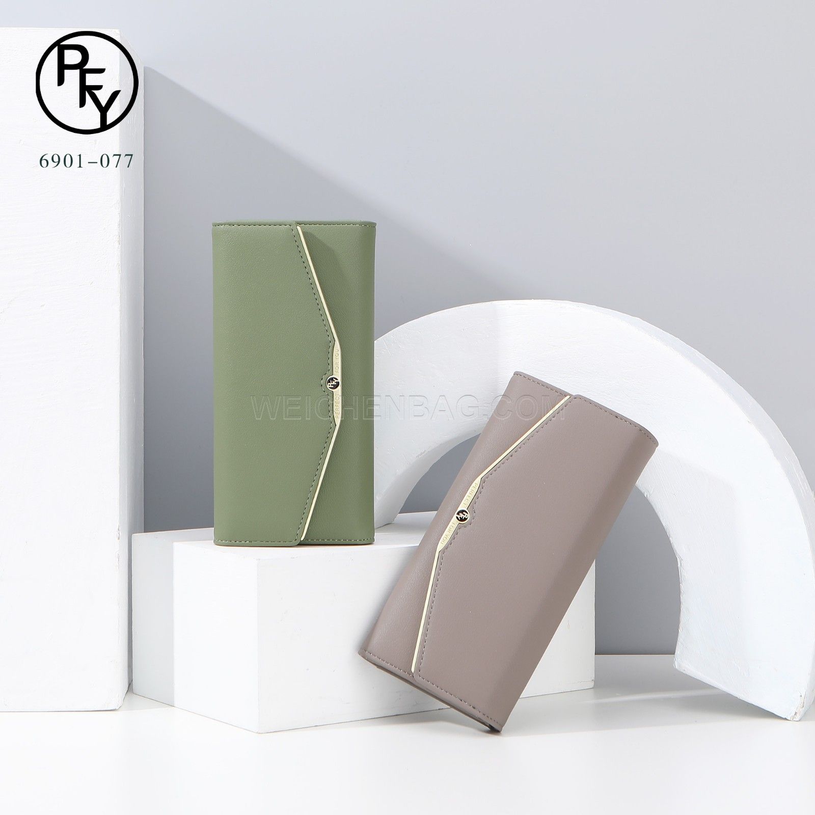 The new perfect for you purse 6901-077