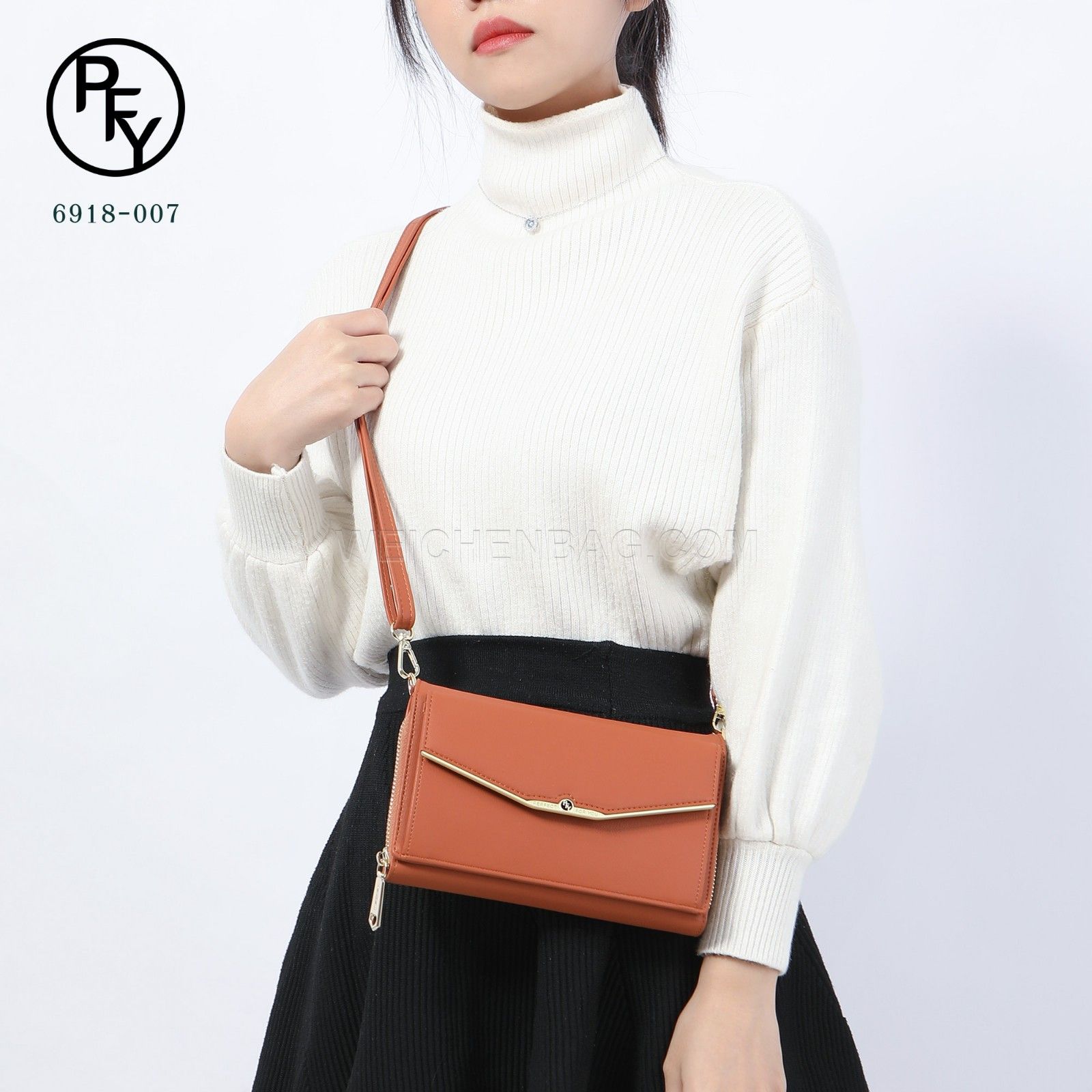 The new perfect for you purse 6918-007