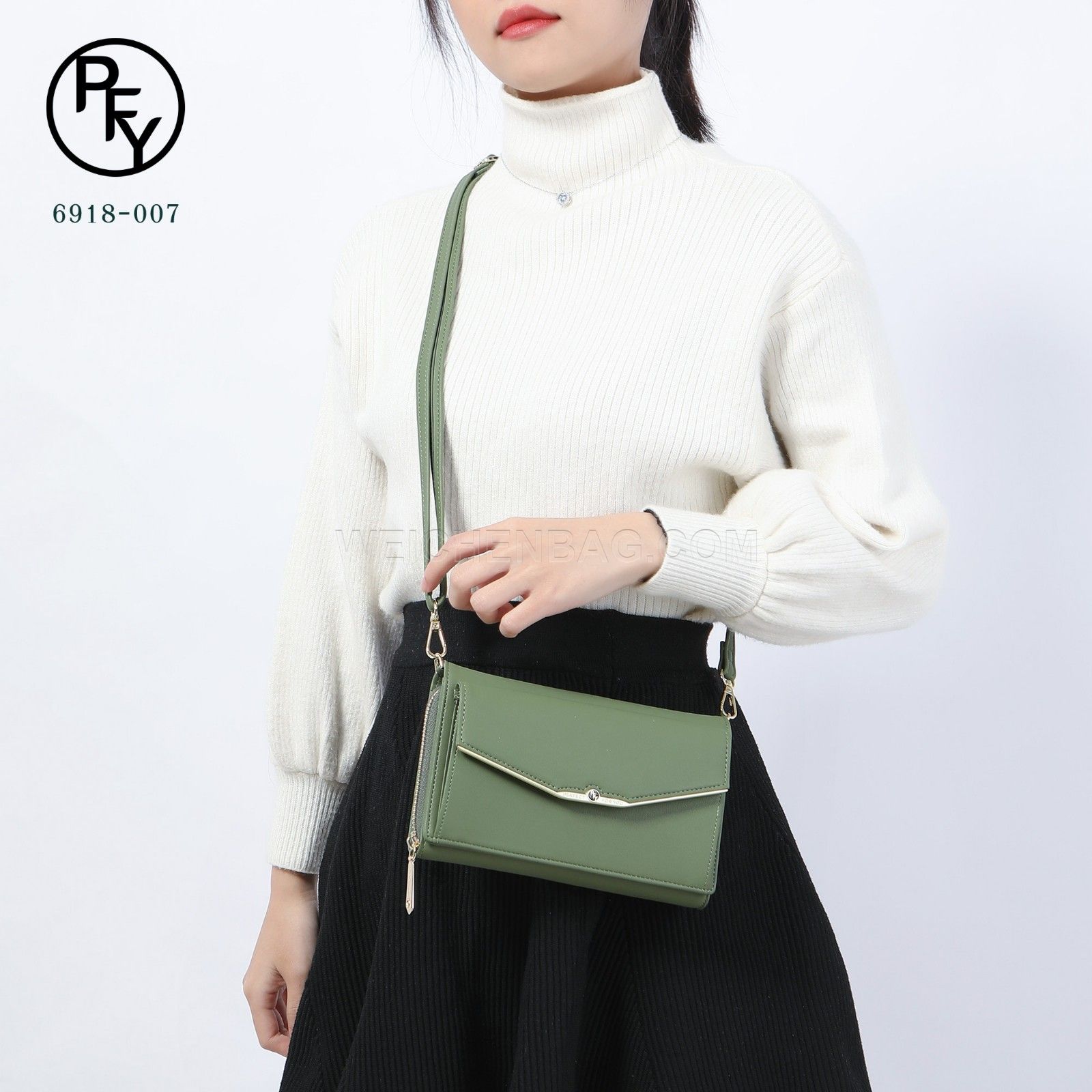 The new perfect for you purse 6918-007