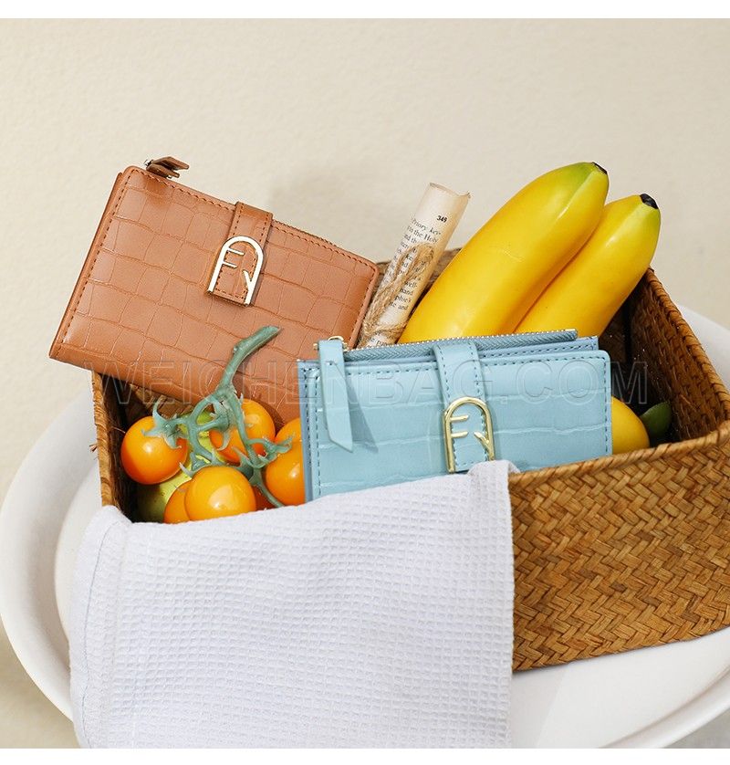 Ladies Short Purse 8420-002Y